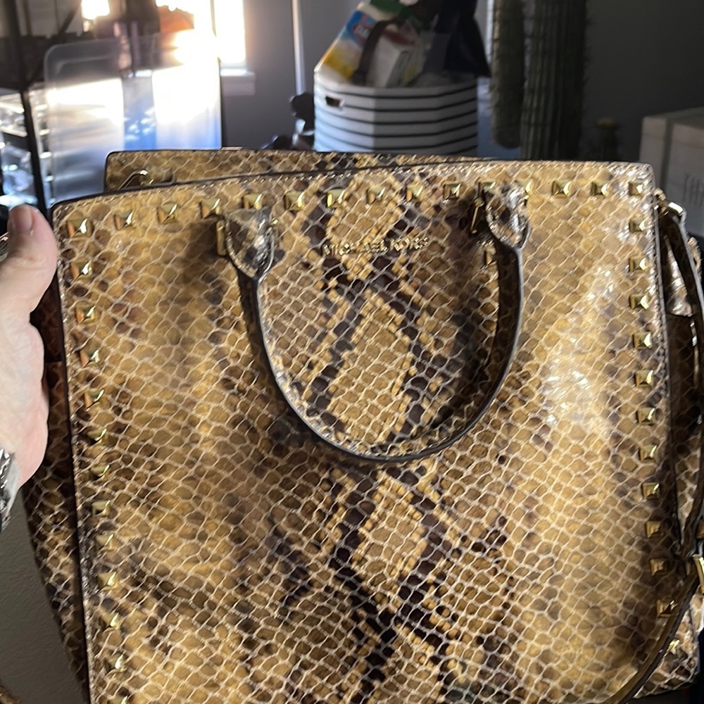 MICHAEL KORS BAG
